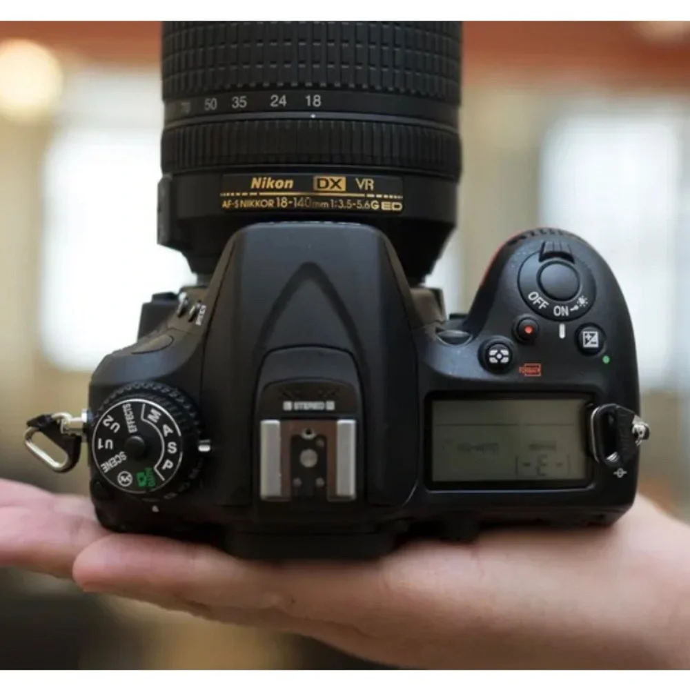Nikon D7200 Digital Camera & Kit